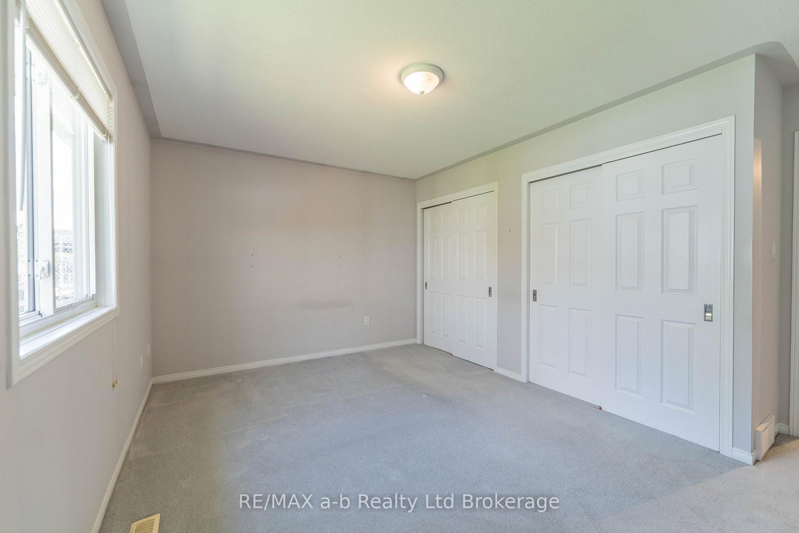 44 Beech Boulevard • Tillsonburg, ON photo 18