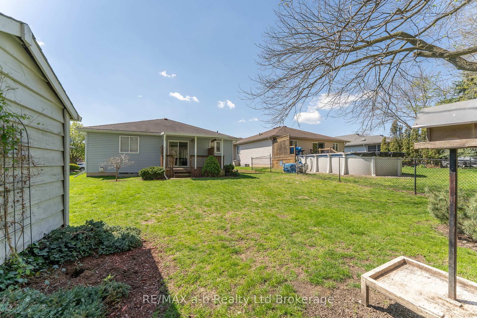 44 Beech Boulevard • Tillsonburg, ON photo 31