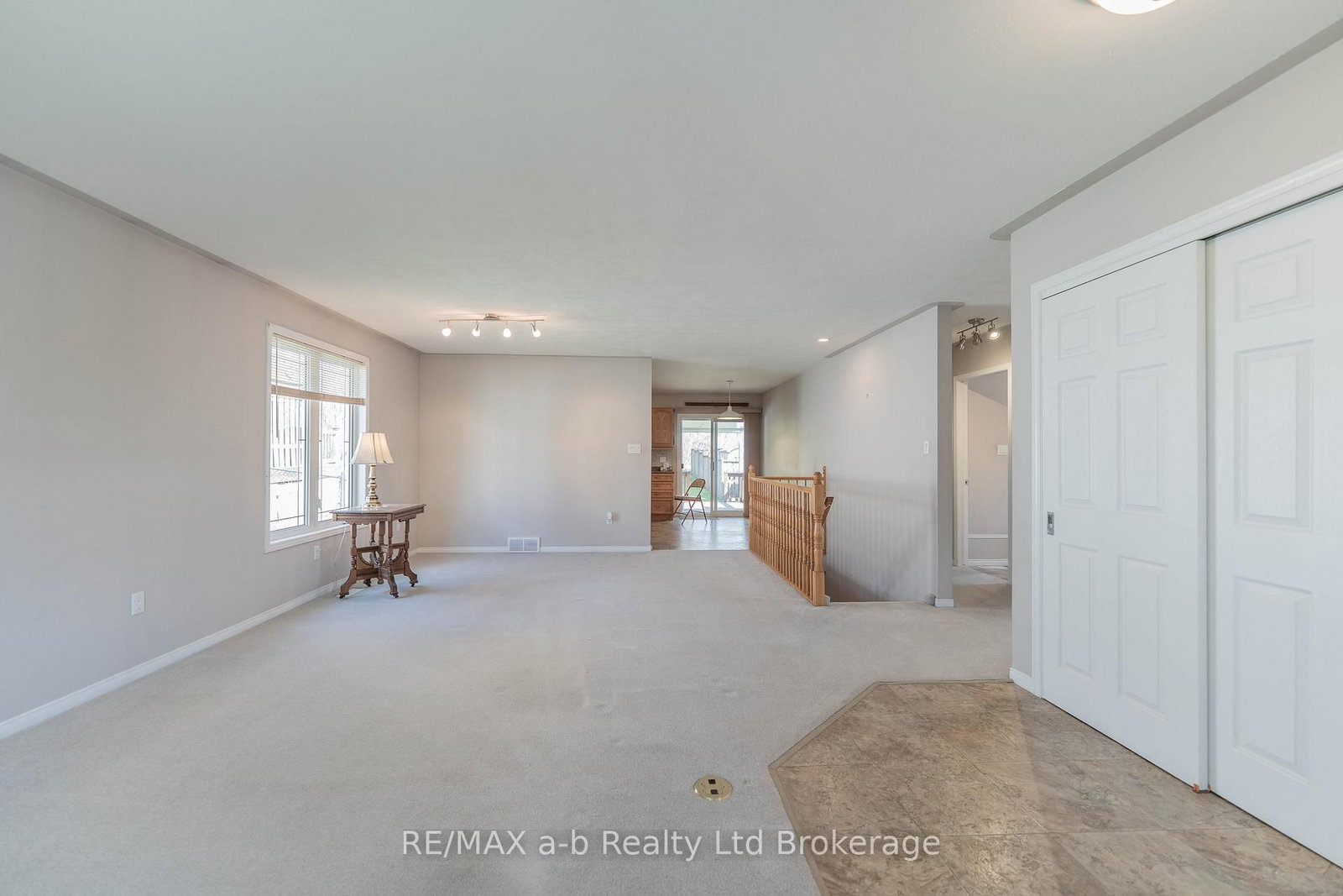 44 Beech Boulevard • Tillsonburg, ON photo 6