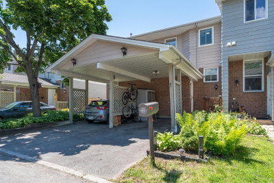 16 Stamford Private • Ottawa, ON photo 2