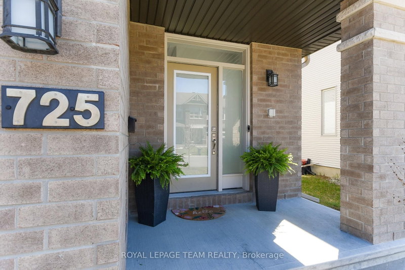 725 Capricorn Circle