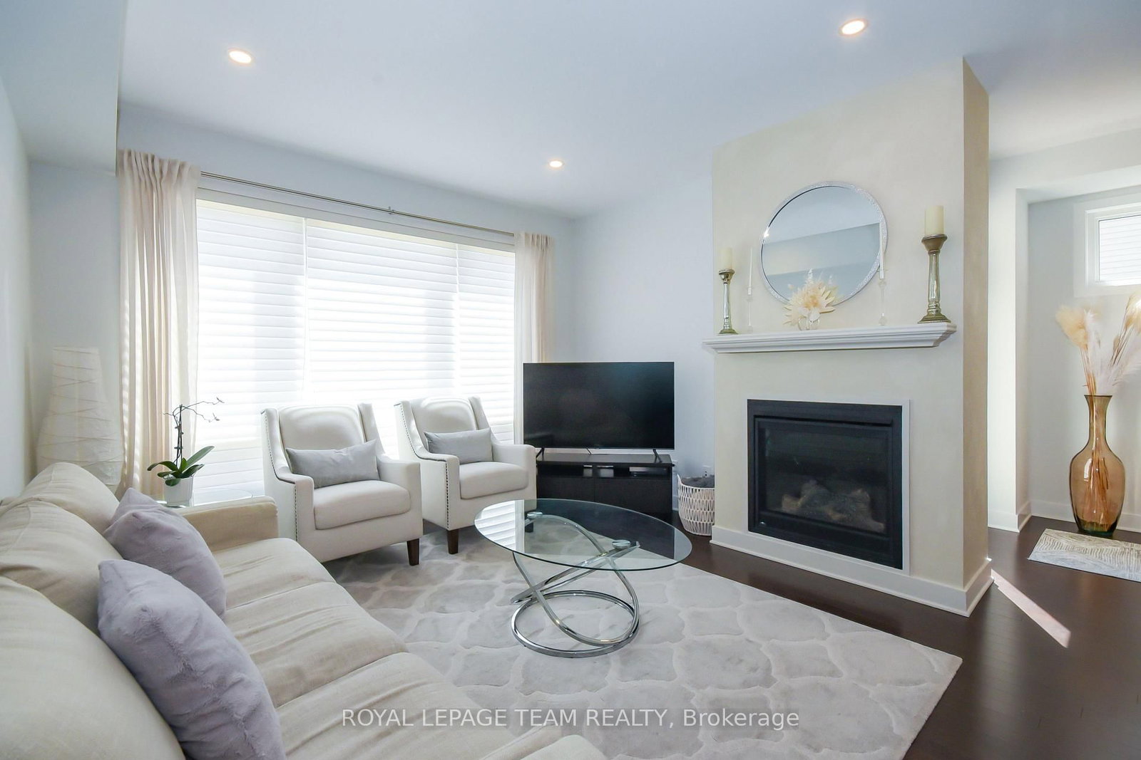 725 Capricorn Circle • Ottawa, ON photo 22
