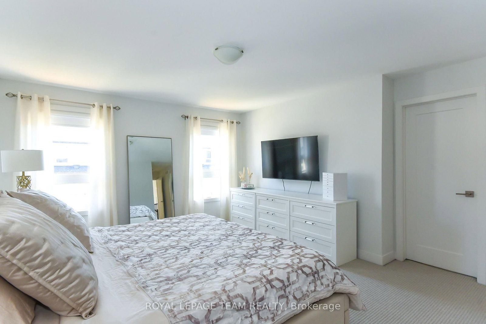 725 Capricorn Circle • Ottawa, ON photo 28