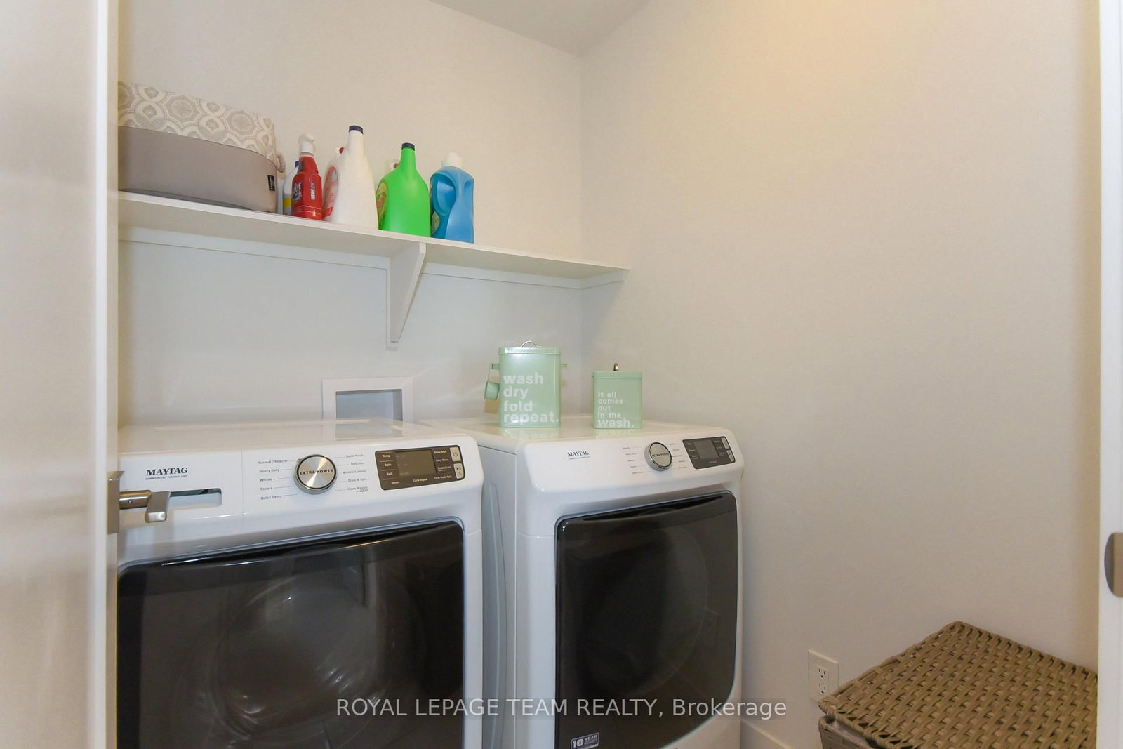 725 Capricorn Circle • Ottawa, ON photo 41