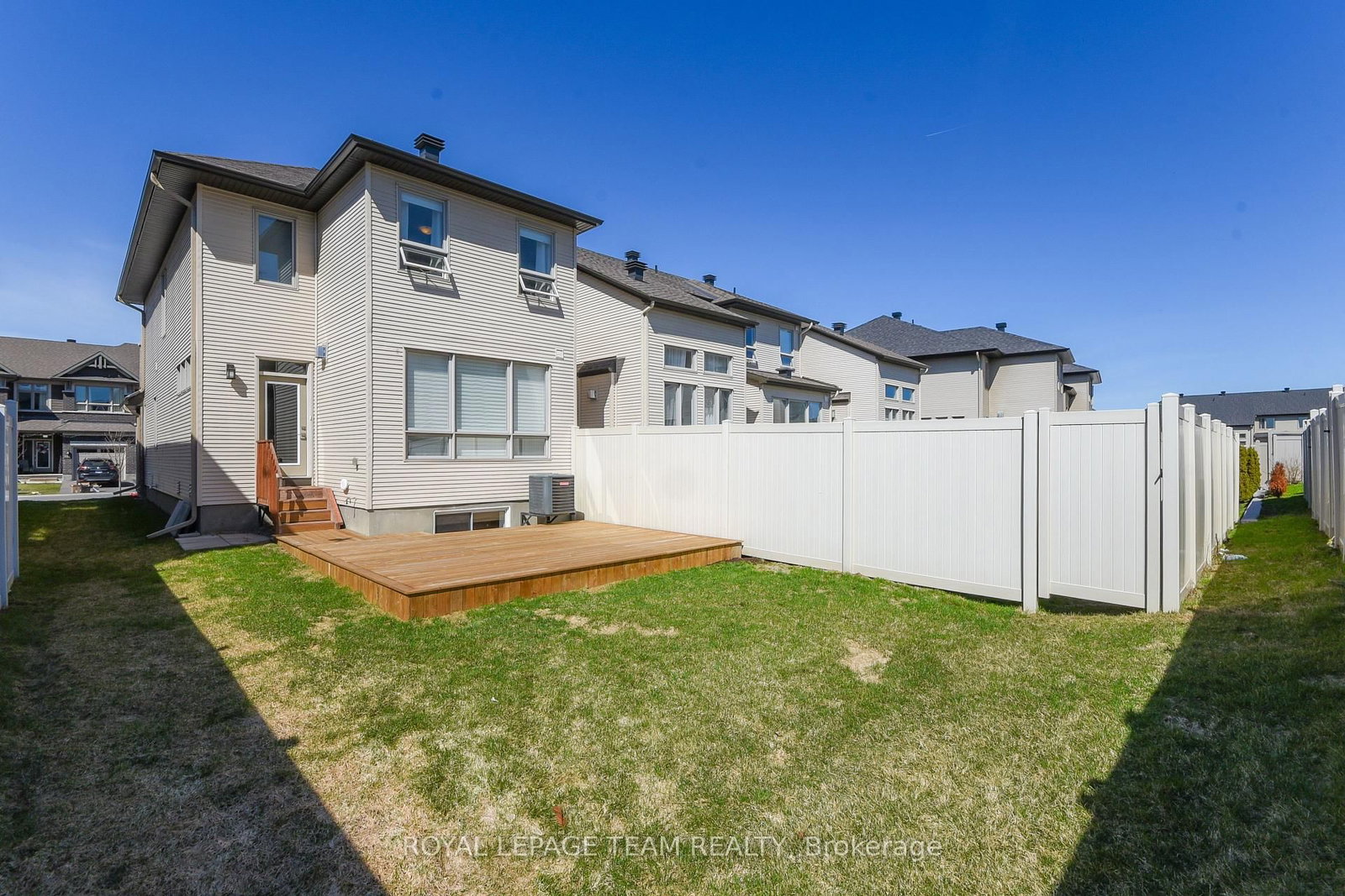 725 Capricorn Circle • Ottawa, ON photo 48
