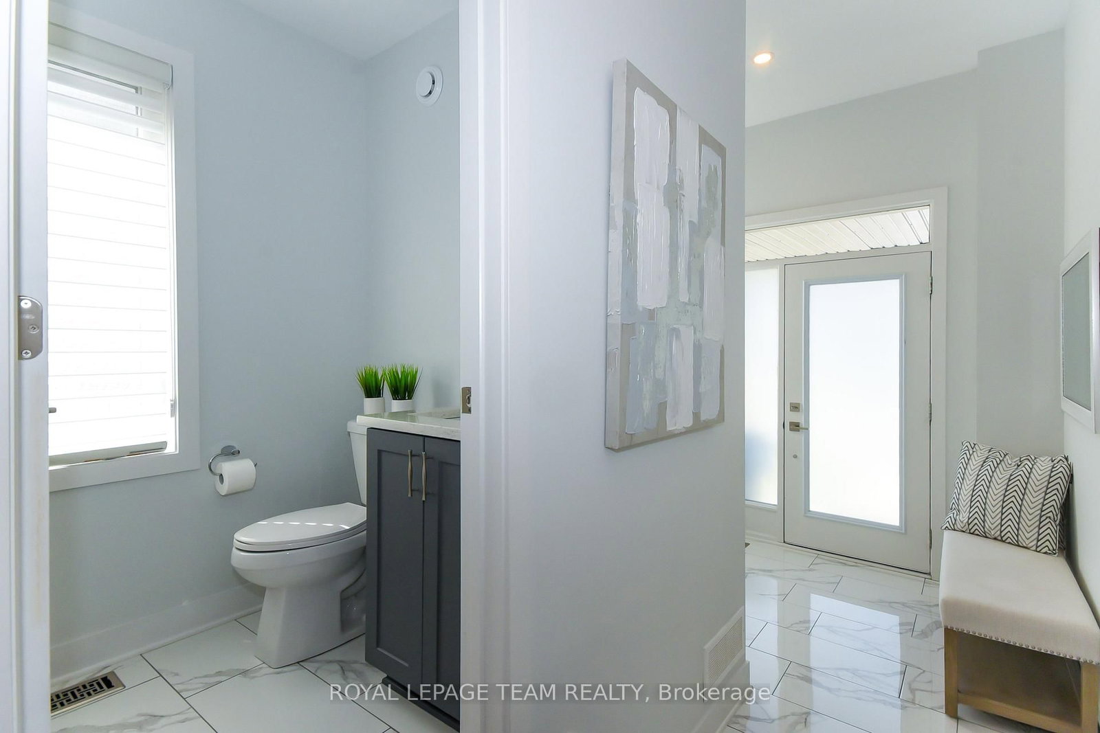 725 Capricorn Circle • Ottawa, ON photo 5