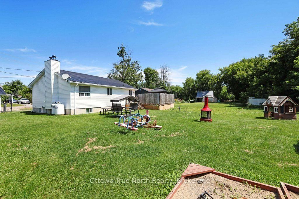 45 Alston Street • White Lake, ON photo 29