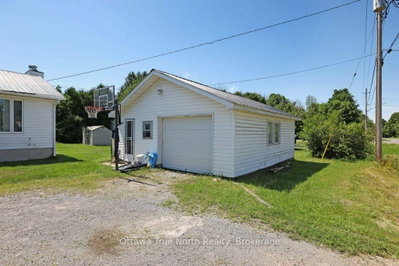45 Alston Street • White Lake, ON photo 3