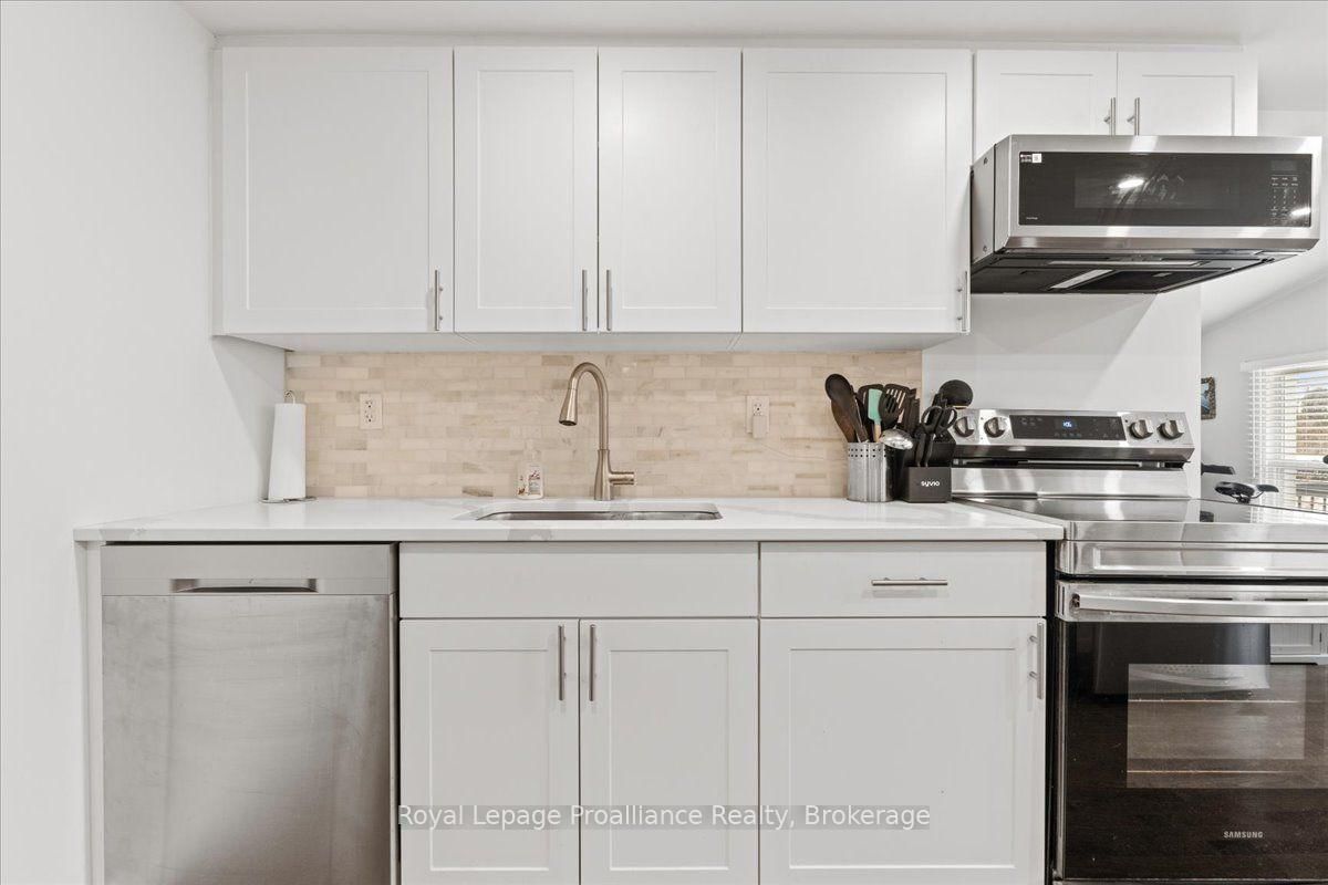 2307 County Rd 3 • Prince Edward County, ON photo 13