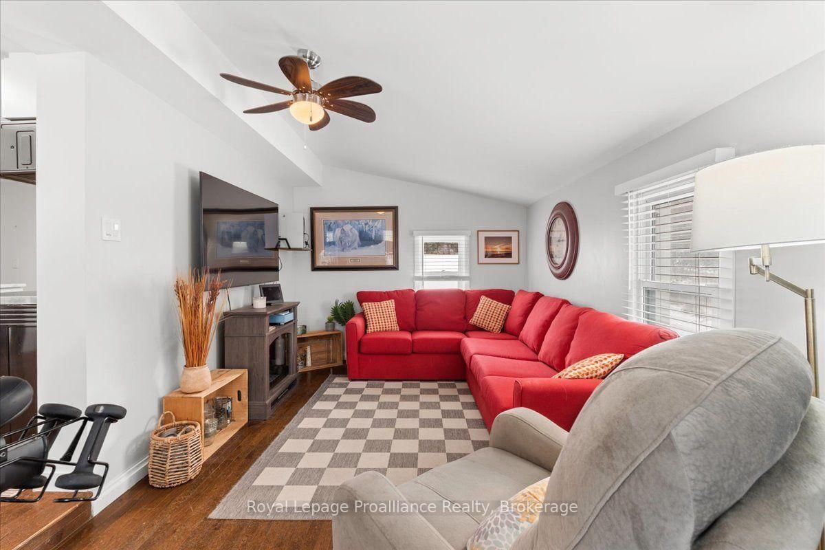 2307 County Rd 3 • Prince Edward County, ON photo 24