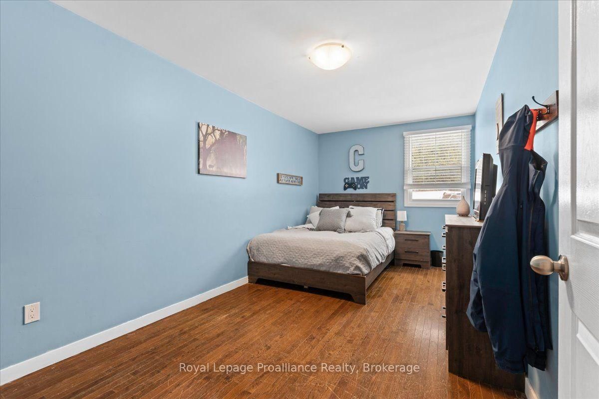 2307 County Rd 3 • Prince Edward County, ON photo 3