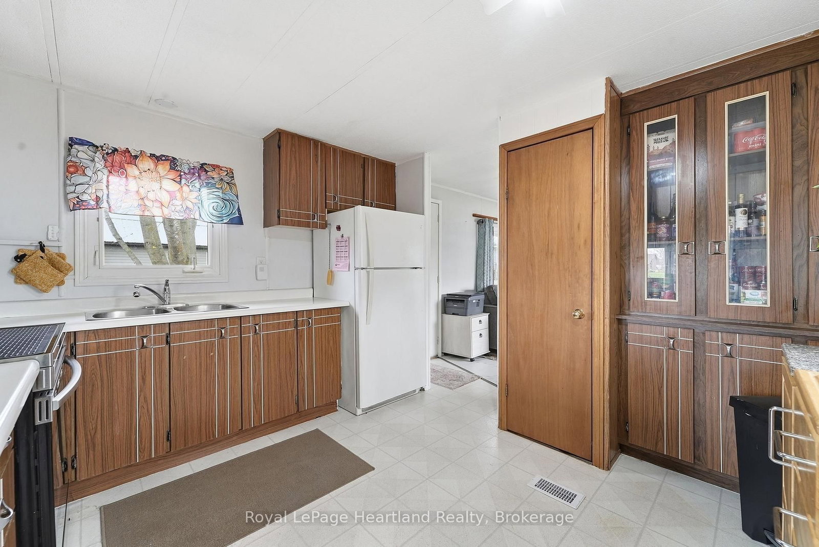 5 Trailer Park Road • Howick, ON photo 12