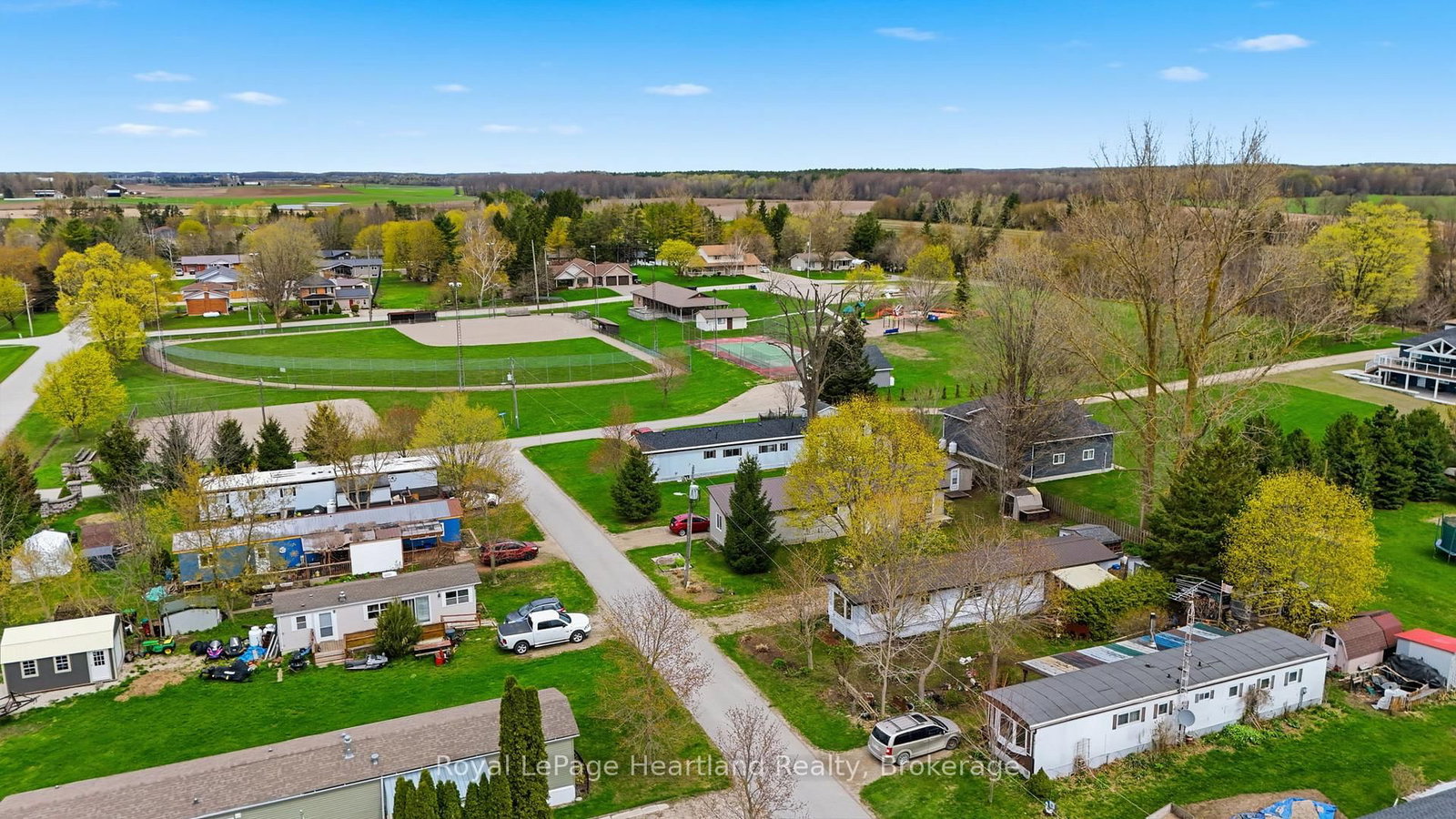 5 Trailer Park Road • Howick, ON photo 23