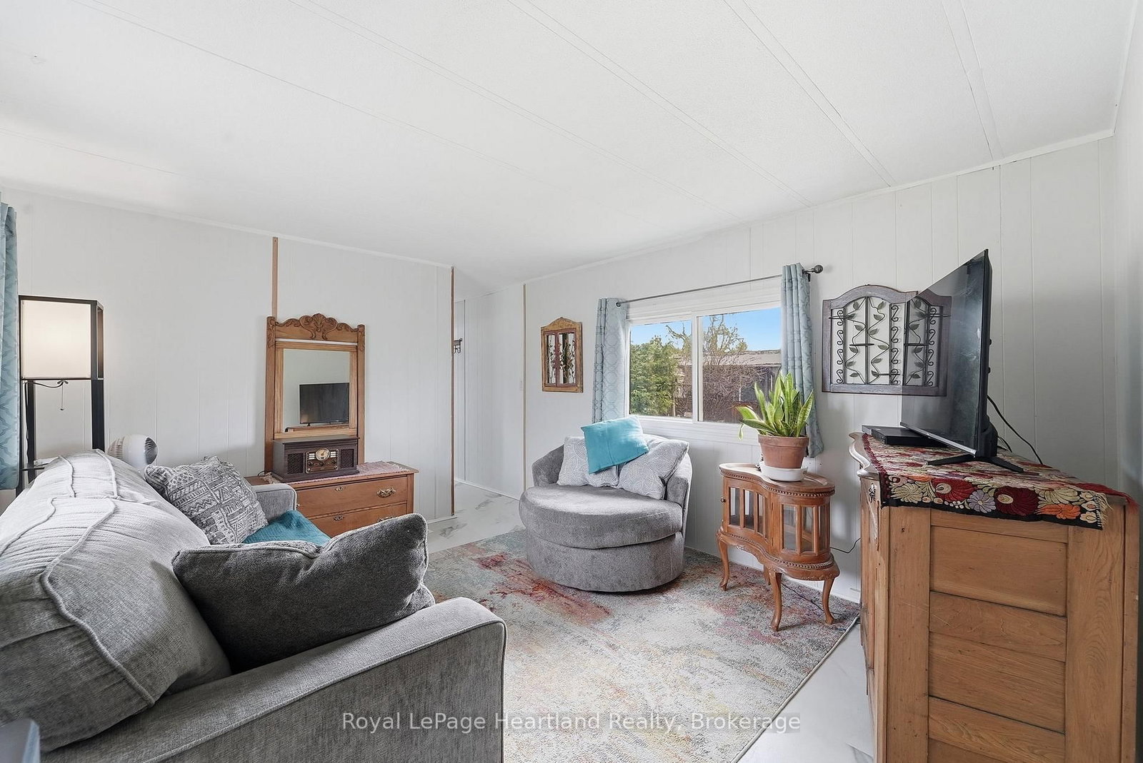 5 Trailer Park Road • Howick, ON photo 5