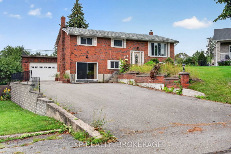 143 MORENZ Crescent