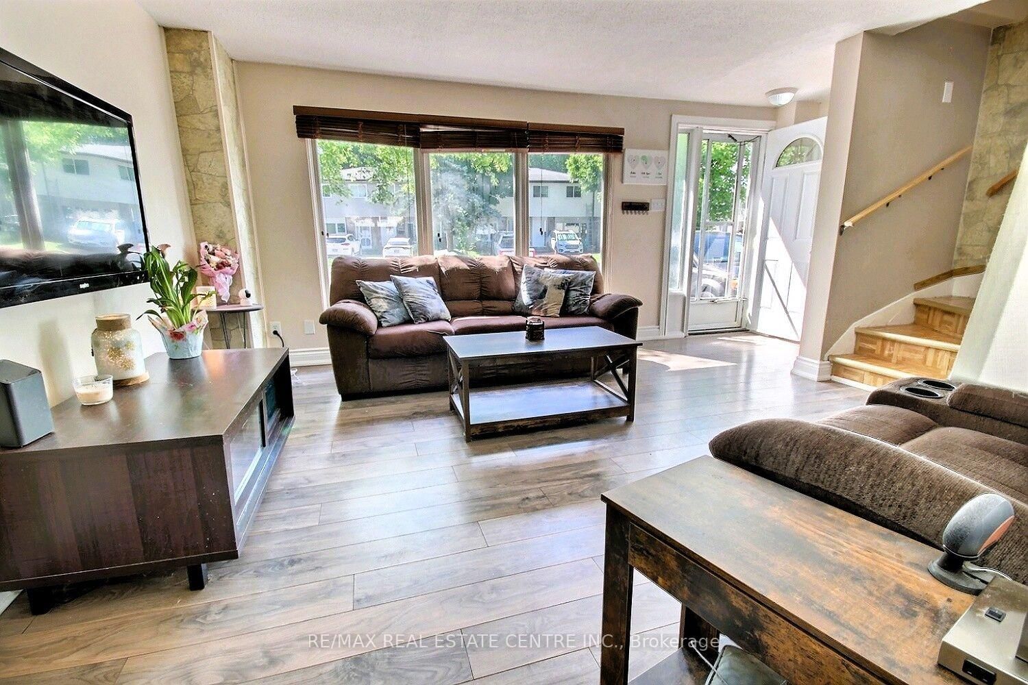 541 Parkview Crescent • Cambridge, ON photo 4
