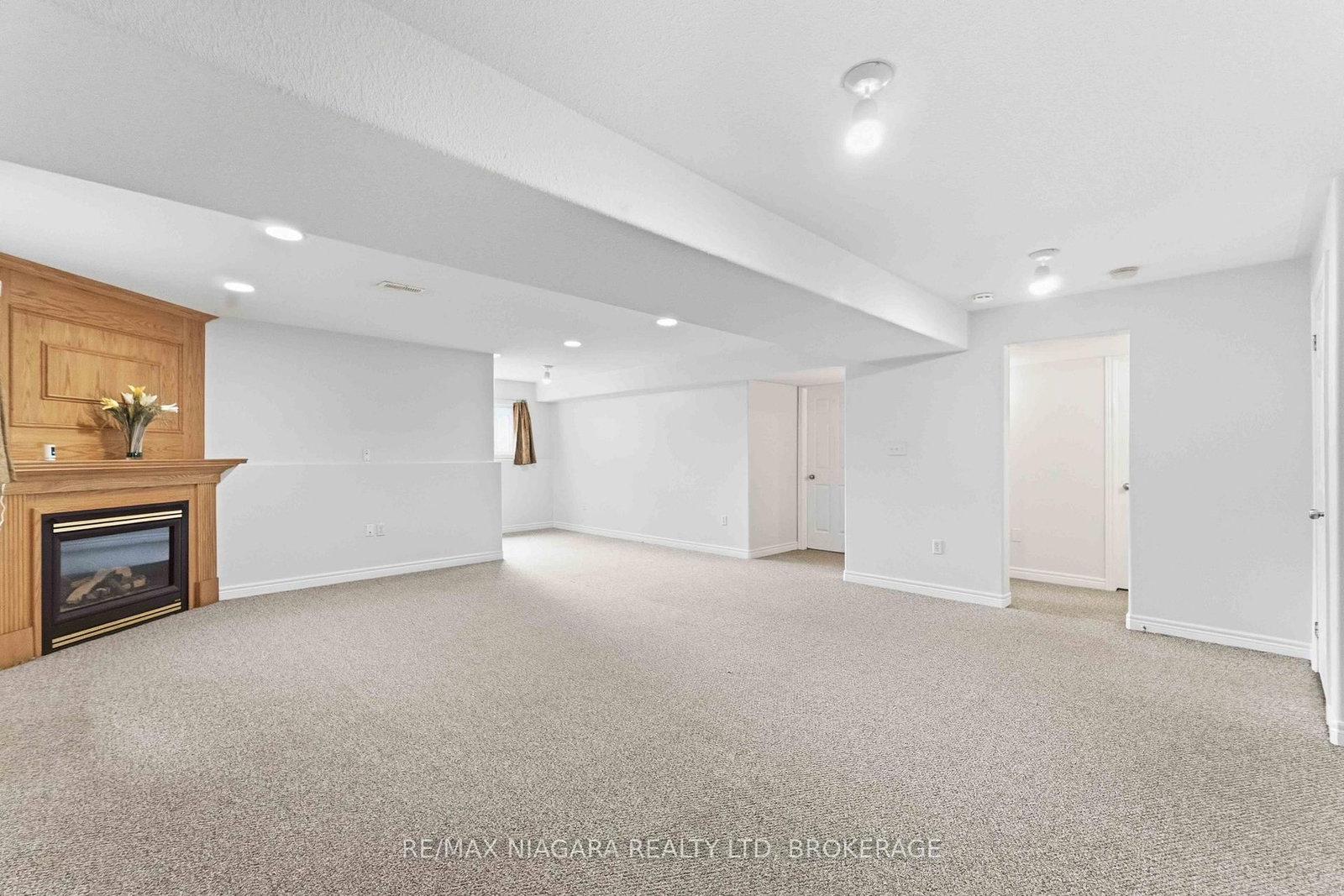 8253 Costabile Drive • Niagara Falls, ON photo 13