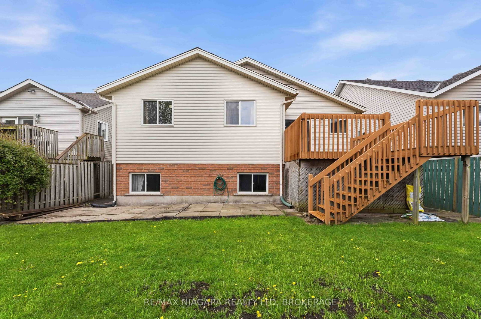 8253 Costabile Drive • Niagara Falls, ON photo 22