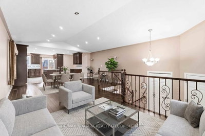 8253 Costabile Drive • Niagara Falls, ON photo 3