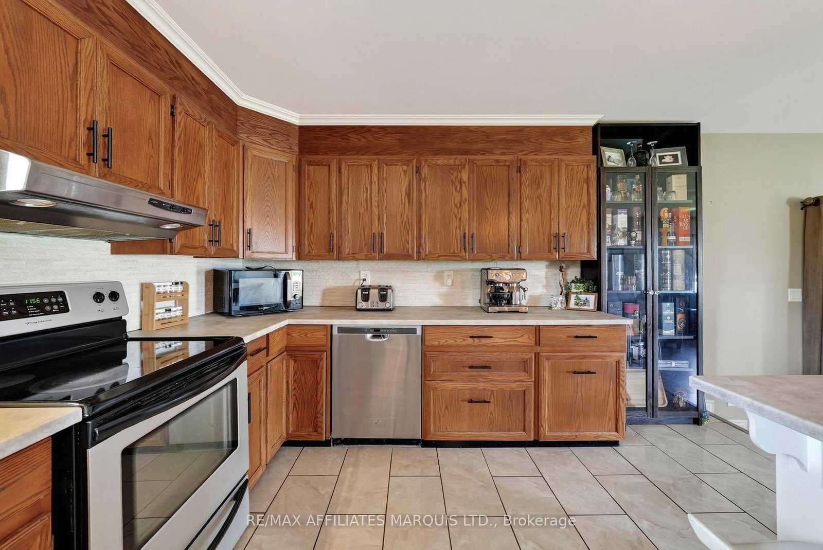 15253 County Road 2 Road • South Stormont, ON photo 11