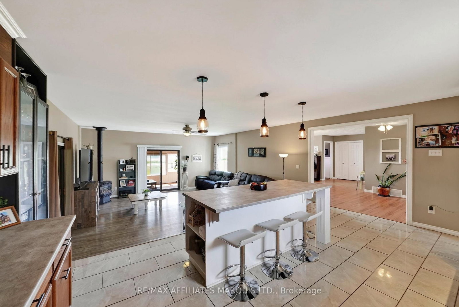 15253 County Road 2 Road • South Stormont, ON photo 14