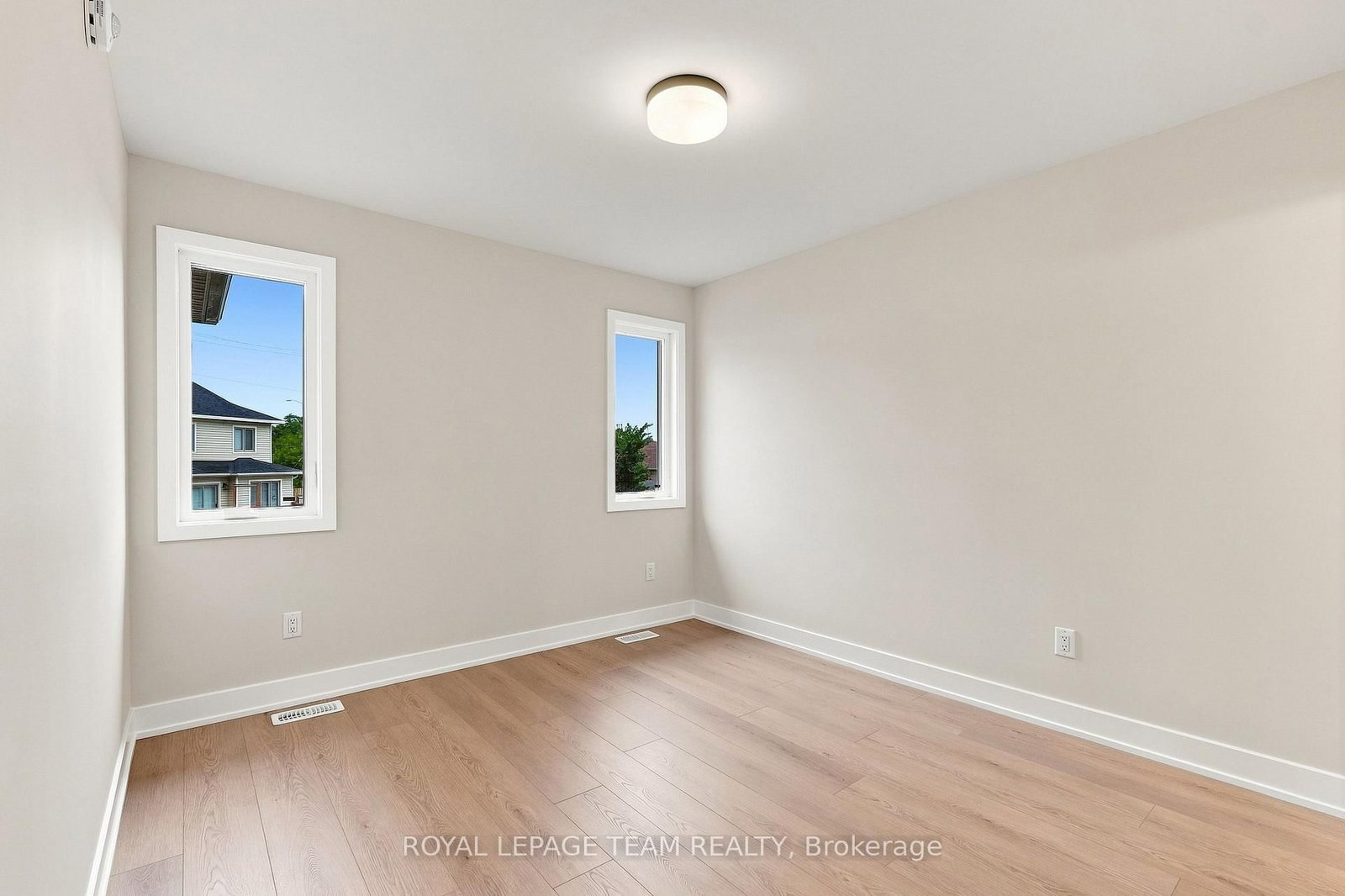 52 Whitcomb Crescent • Smiths Falls, ON photo 22