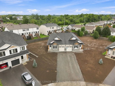 52 Whitcomb Crescent • Smiths Falls, ON photo 4