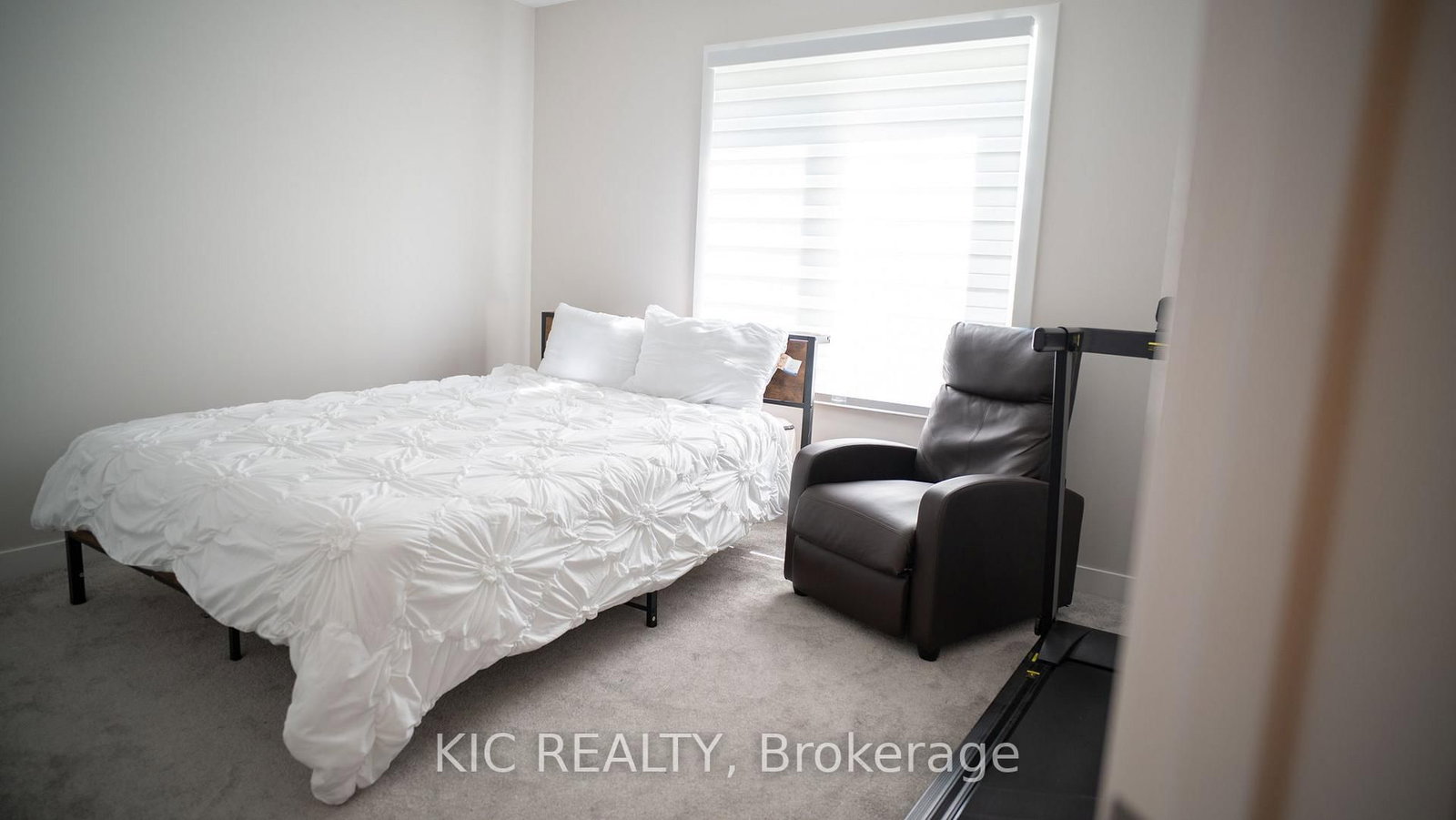 352 Appalachian Circle • Ottawa, ON photo 16