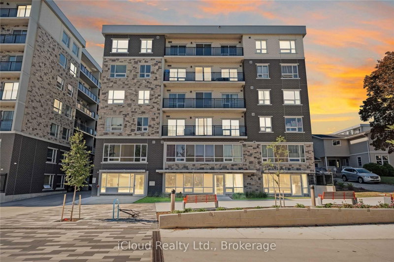 A207 - 275 Larch Street