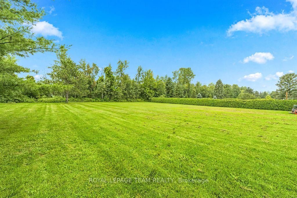 13 Springfield Drive • Cobden, ON photo 12