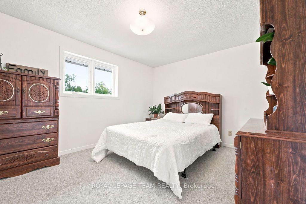 13 Springfield Drive • Cobden, ON photo 28