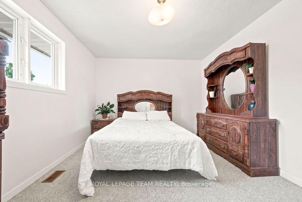13 Springfield Drive • Cobden, ON photo 29