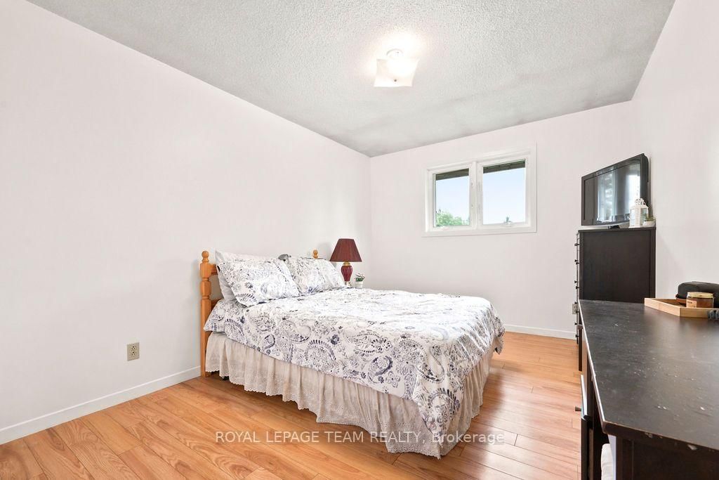 13 Springfield Drive • Cobden, ON photo 35
