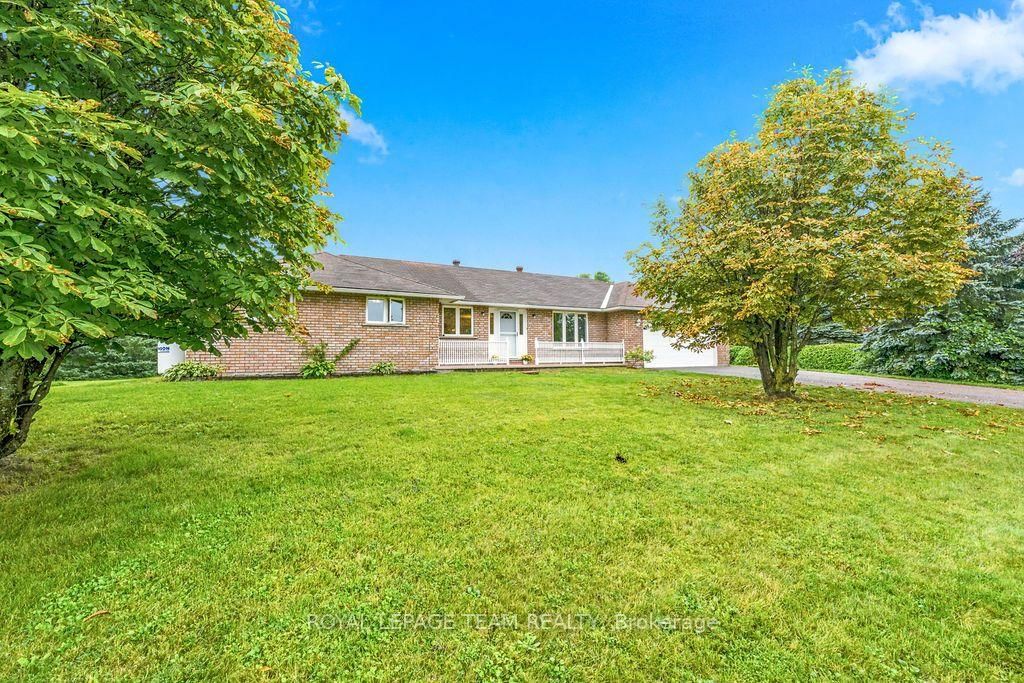 13 Springfield Drive • Cobden, ON photo 5