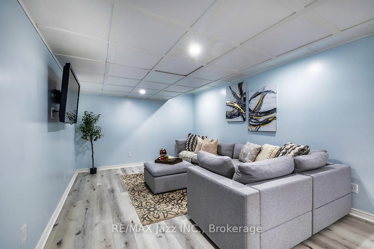 706 Ontario Street • Cobourg, ON photo 22