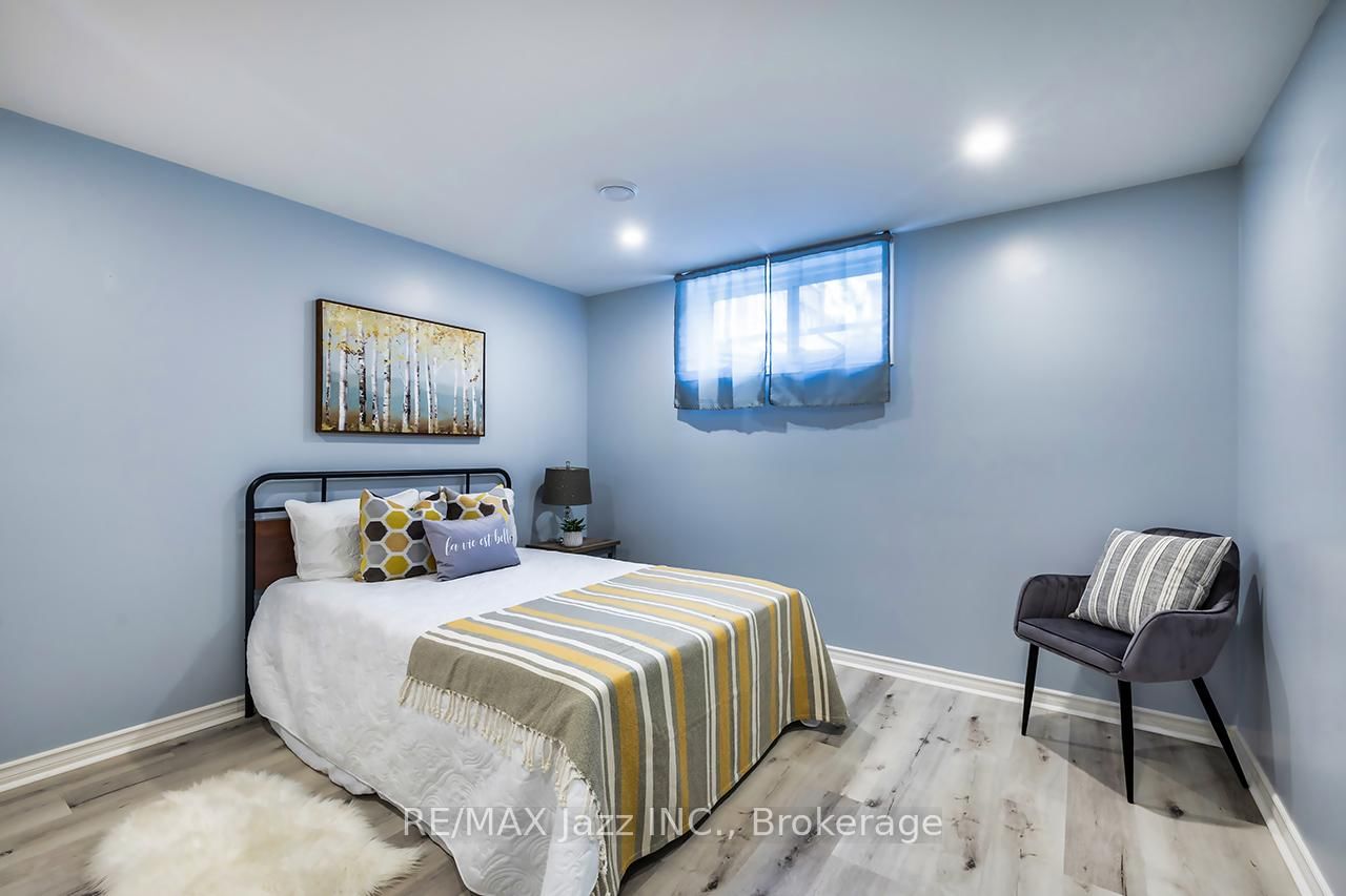 706 Ontario Street • Cobourg, ON photo 27