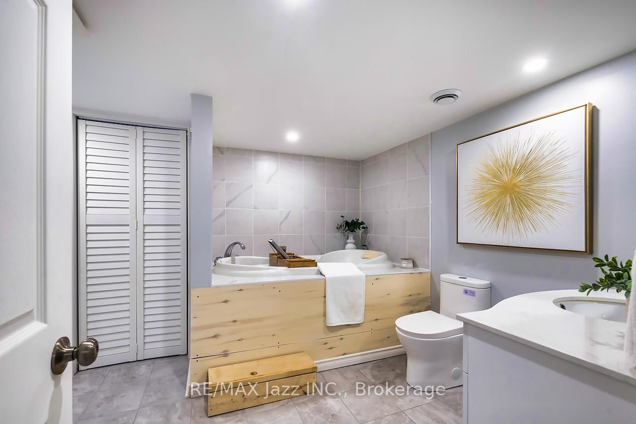 706 Ontario Street • Cobourg, ON photo 28