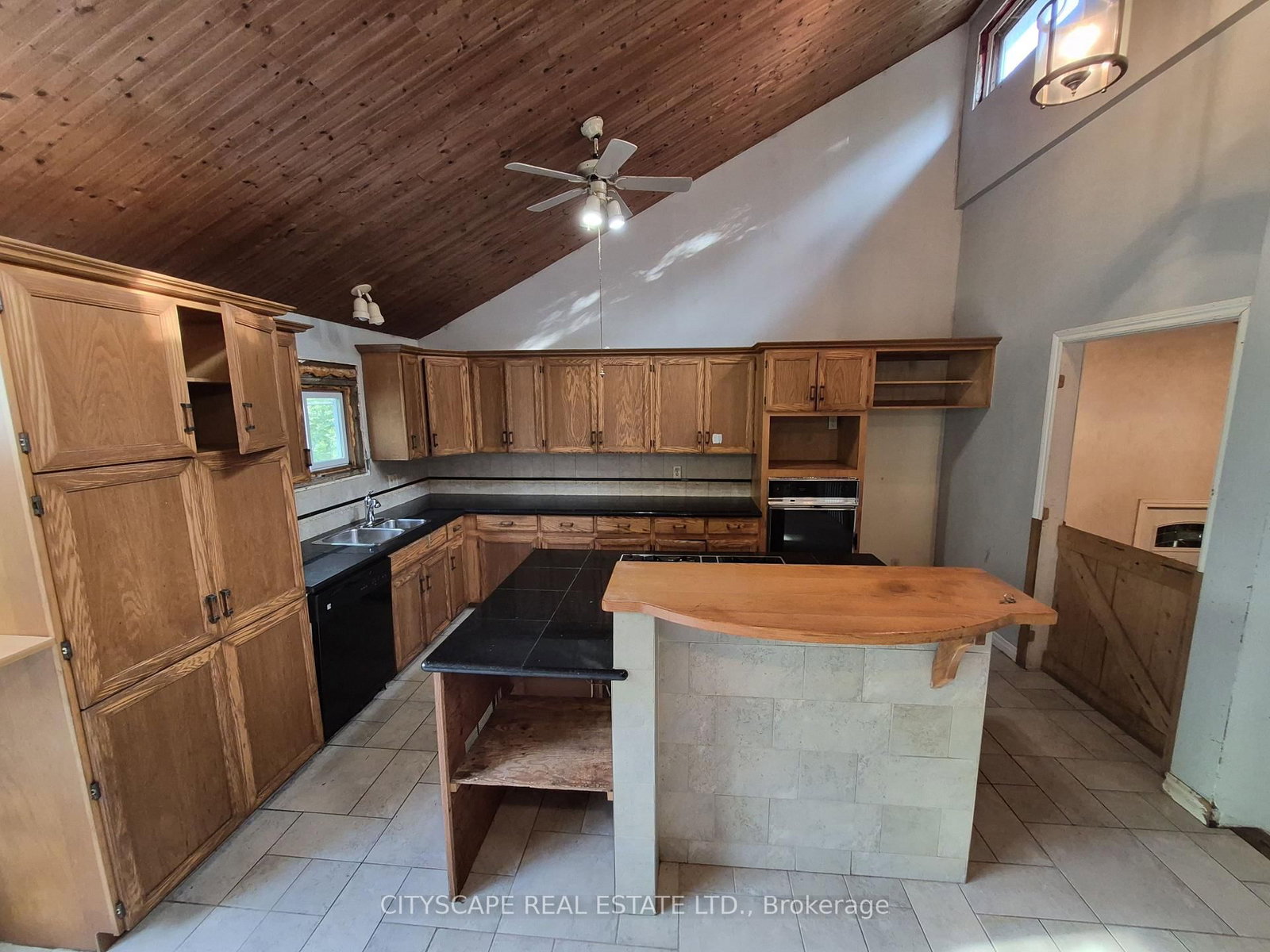 108 Gordon Street S • Chatsworth, ON photo 9