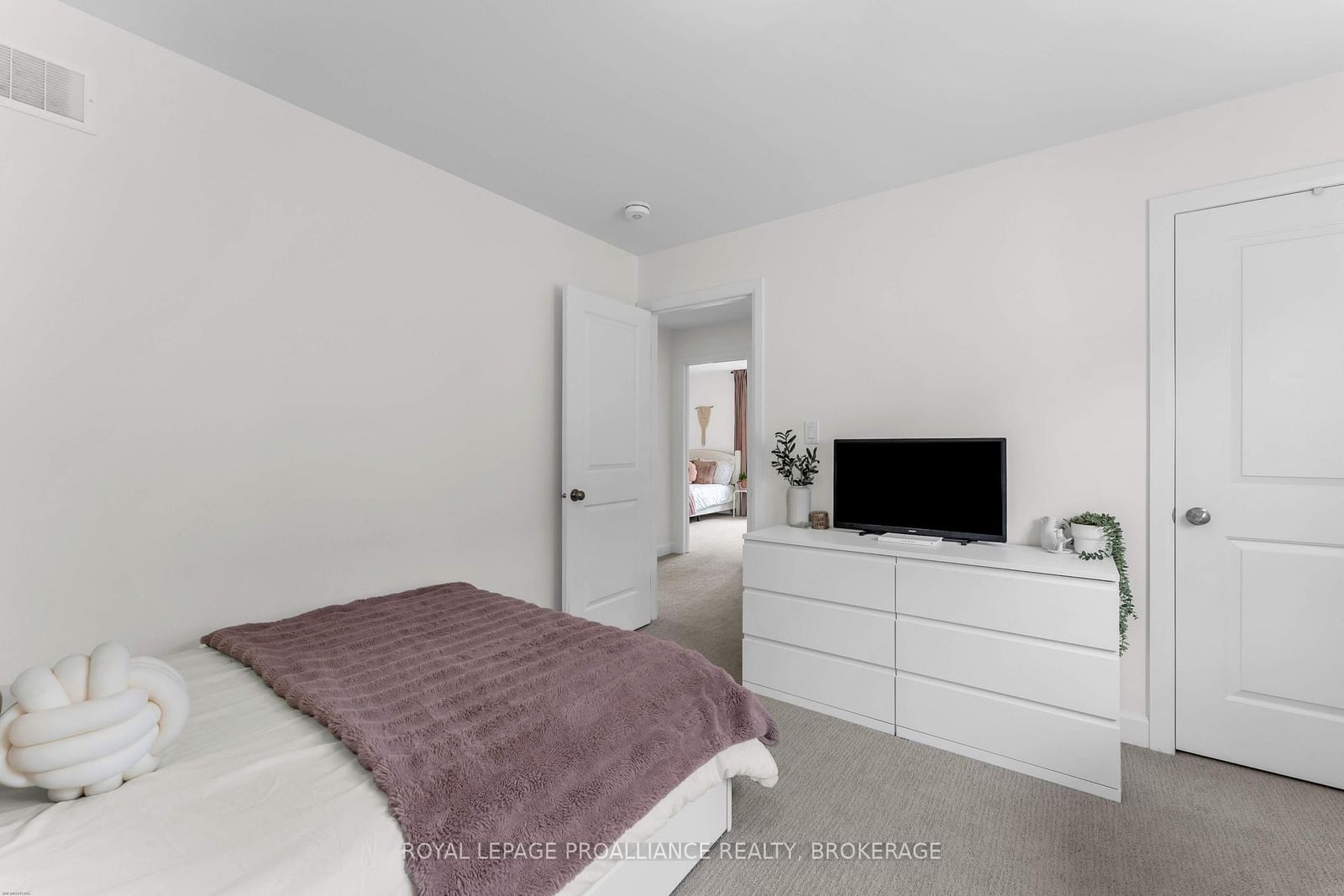 24 Walden Pond Drive • Loyalist, ON photo 38