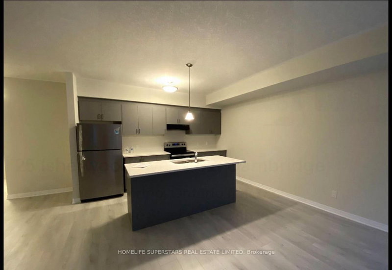 92 - 25 Isherwood Avenue W