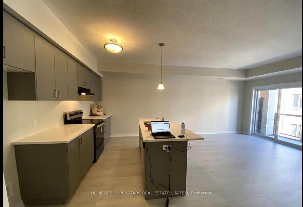 92 - 25 Isherwood Avenue W 4