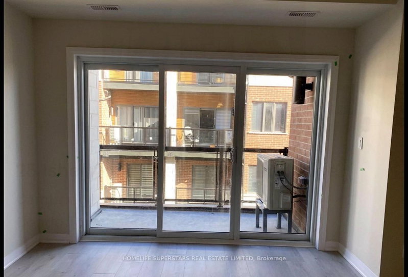 25 Isherwood Ave W photo 5