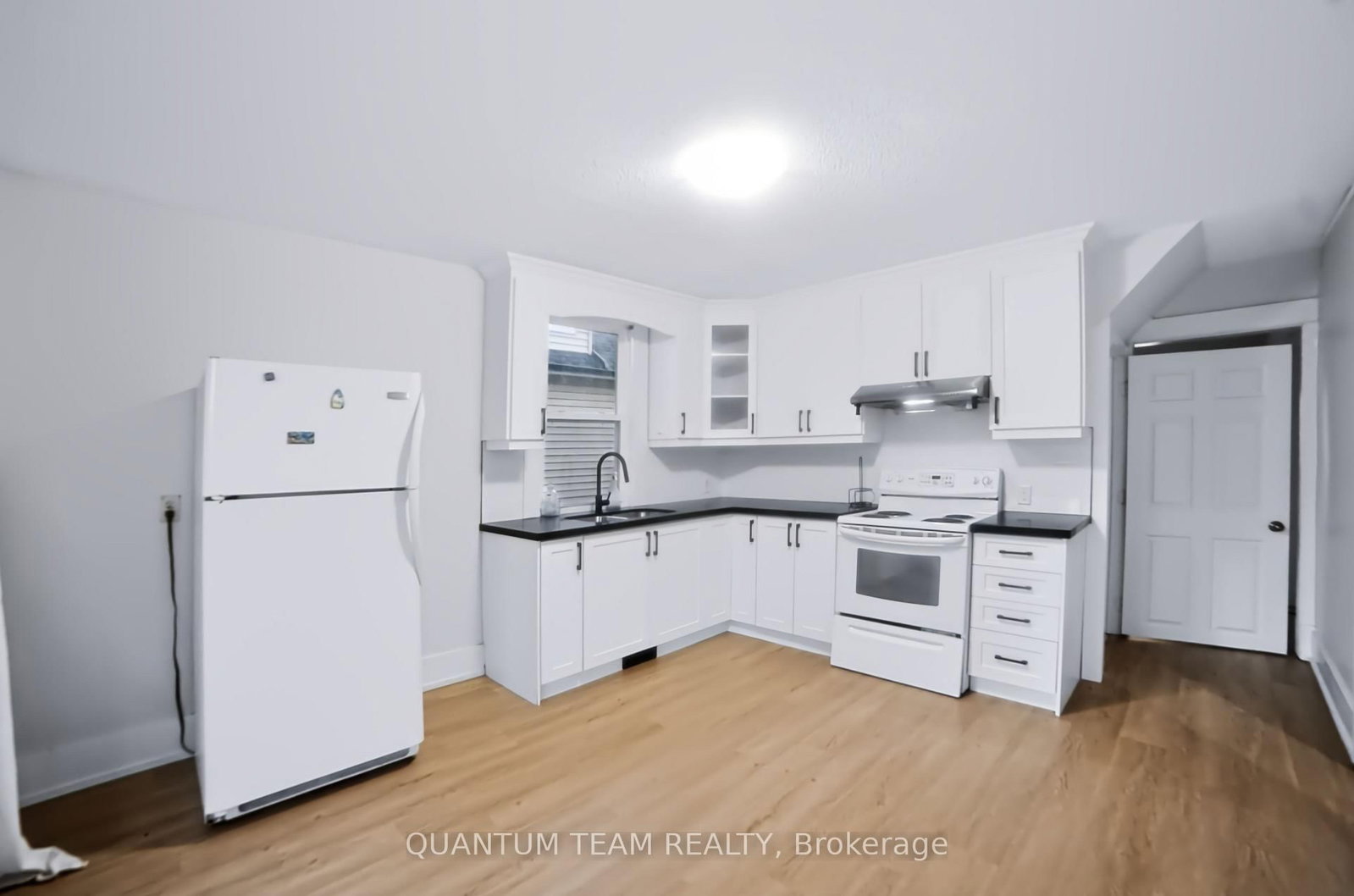 18 Ormonde Avenue • St. Catharines, ON photo 11