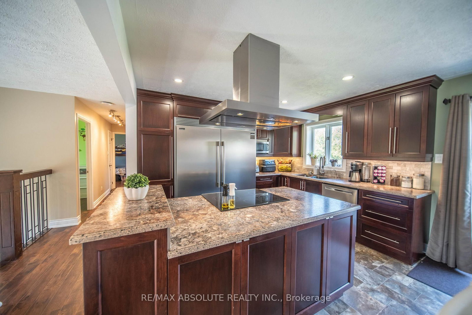 38 Duchesse Crescent • Russell, ON photo 10