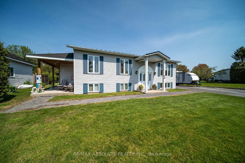38 Duchesse Cres photo 3