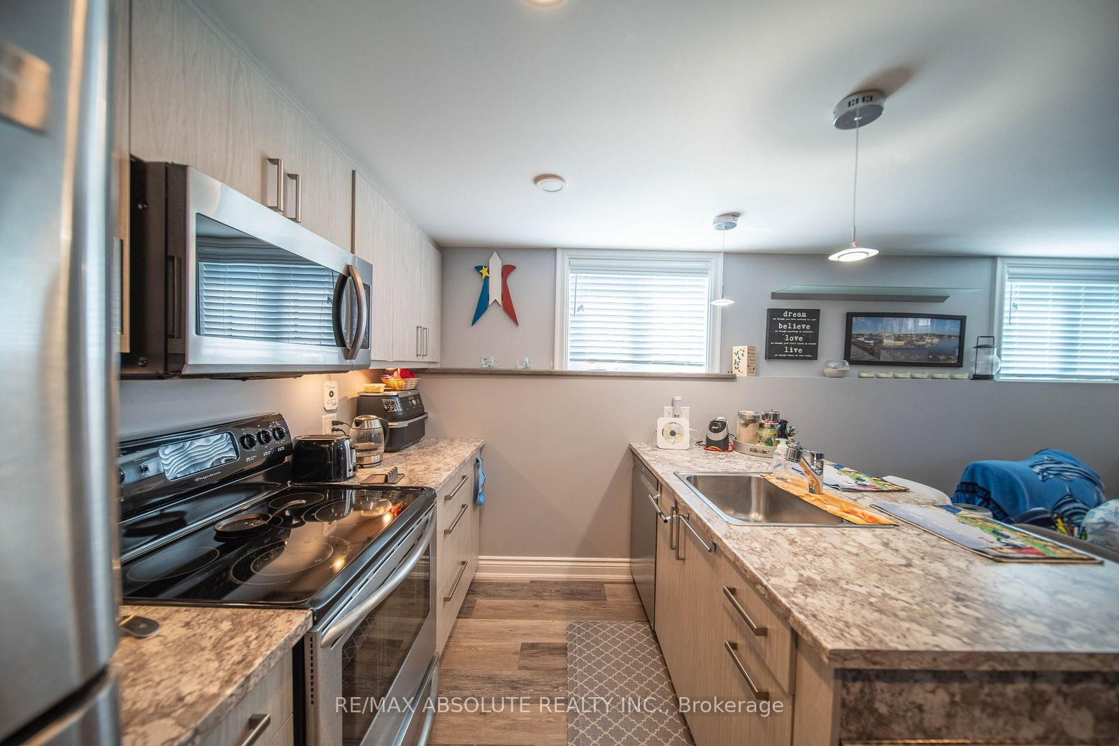 38 Duchesse Crescent • Russell, ON photo 33