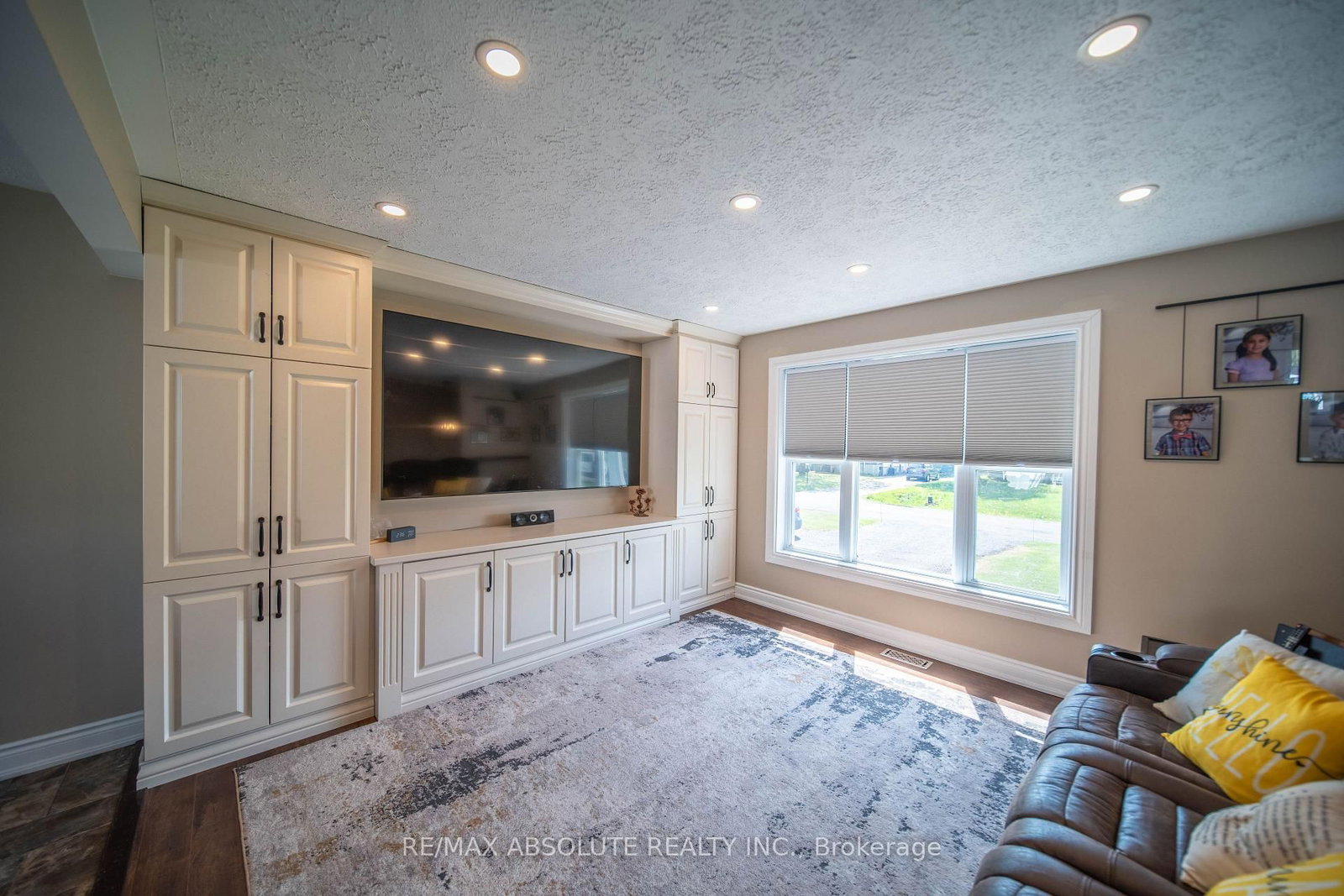 38 Duchesse Crescent • Russell, ON photo 6