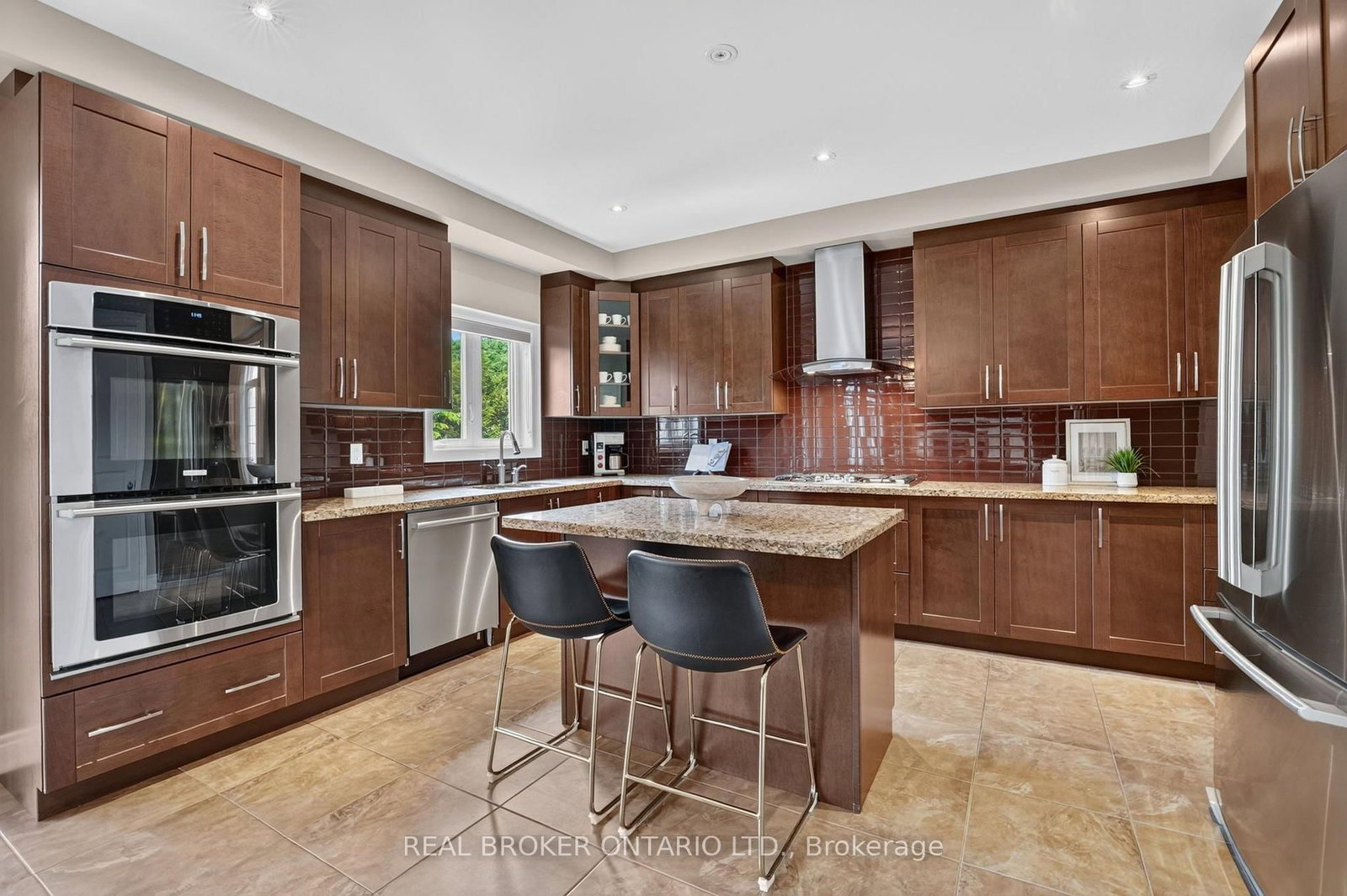 483 Valridge Drive • Hamilton, ON photo 16
