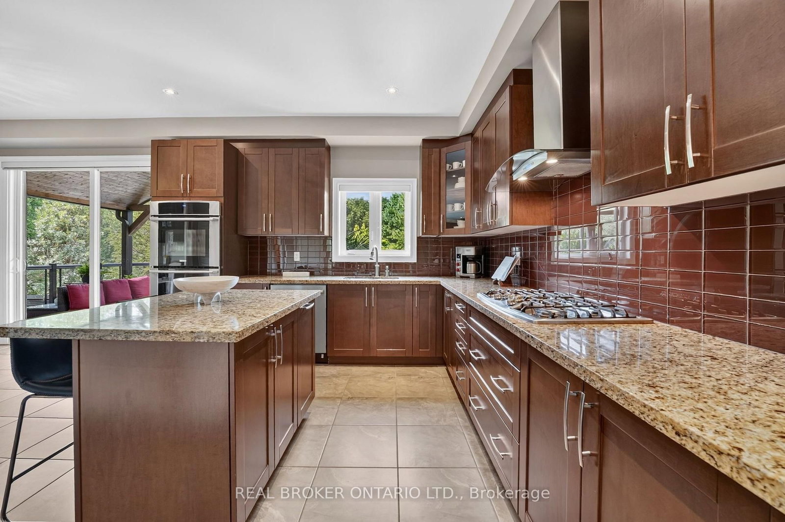 483 Valridge Drive • Hamilton, ON photo 17