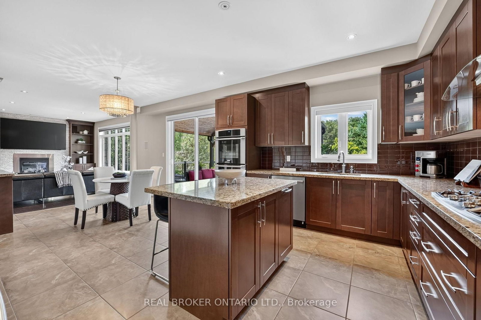 483 Valridge Drive • Hamilton, ON photo 18